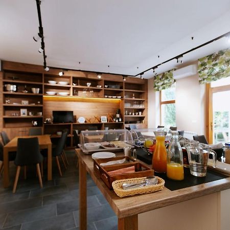 Eper Apartman Szeged Buitenkant foto