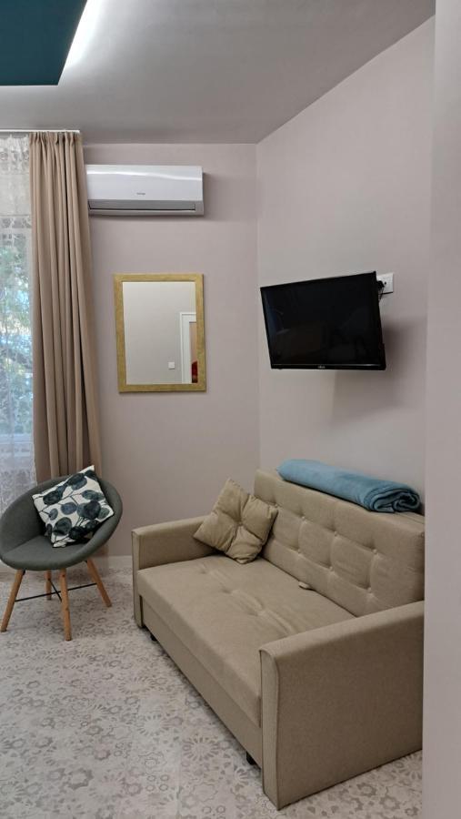 Eper Apartman Szeged Buitenkant foto