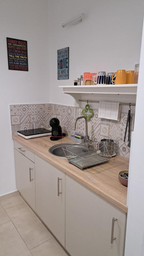 Eper Apartman Szeged Buitenkant foto