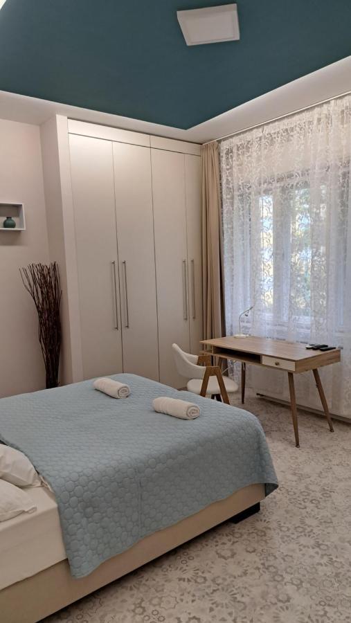 Eper Apartman Szeged Buitenkant foto